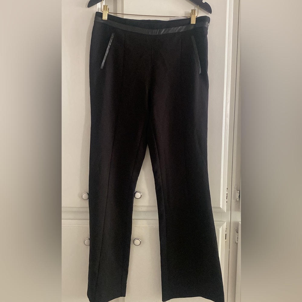 Women’s blackNWT  H&M boot cut slacks, Sz 10
